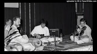 Mandolin U Shrinivas  Chinnanjiru Kiliye Kannamma [upl. by Idnor]