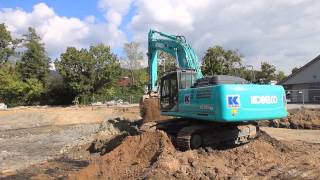 KOBELCO SK 350 NLC bei Erdbewegungen [upl. by Ahsinauq]