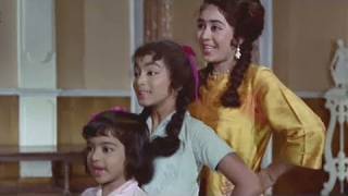 Aamdani Atthanni Kharcha Rupaiya  Asha Bhosle Mahendra Kapoor Manna Dey  Teen Bahuraniyan Song [upl. by Athalie368]