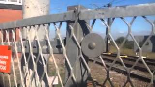 Claypole level crossing lincs Tuesday 2914 [upl. by Pammy]