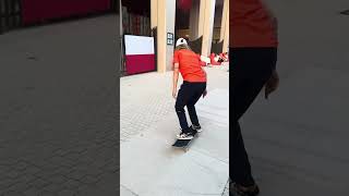 Dat kon ik vroeger ook 🤓 Derck dist Keet 😜 teamnl olympics skateboarding [upl. by Loeb]