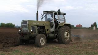 DDRTraktor Fortschritt ZT300 pflügt  old Tractor ploughing [upl. by Mich241]