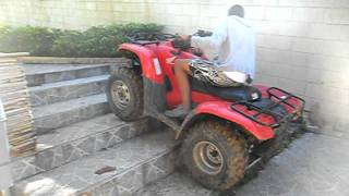 Subindo escada de quadriciclo LUKAO  ATV HILL CLIMB 4x2 vs 4x4 [upl. by Serolod]