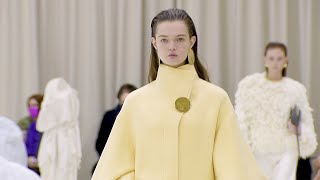 Jil Sander  Fall Winter 20222023  Full Show [upl. by Kolodgie]