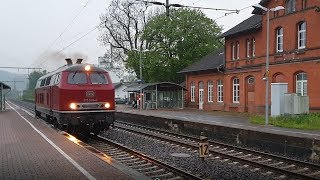 BR 215 Diesellok fährt hupend durch Emmerthal [upl. by Sitnerp]