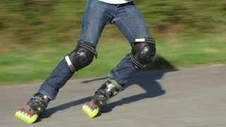 Les techniques de freinage en roller en descente  le parallèle [upl. by Lezah]