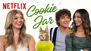 Mason Thames Loren Gray amp Isabella Ferreira Answer a Nosy Cookie Jar  Incoming  Netflix [upl. by Oelak]