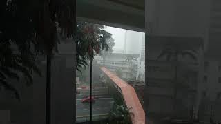 Graving lakasytvideo subscribers heavyrain ofwsingapore weather subscribe ytshorts rain [upl. by Uranie]