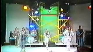 Showaddywaddy  Three Stars  Rave On on Granada TVs quot45quot with Kid Jensen 1974 [upl. by Bogoch]