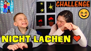 NICHT Lachen Blinzeln Bewegen CHALLENGE FAMILY FUN  Angies und Levis Kinderkanal [upl. by Kee]