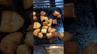 Make Croutons from Leftover Stale Bread 🥖 [upl. by Kissie]