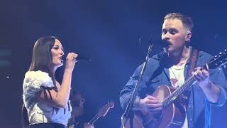 Zach Bryan Kacey Musgraves Perform quotI Remember Everythingquot In Chicago 2024 [upl. by Eeram662]