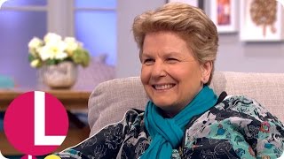 Sandi Toksvig On Taking Over QI From Stephen Fry  Lorraine [upl. by Yelruc552]