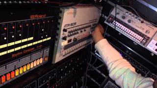 Roland TR 909 with Kicks decay tune drive and HH pitch M [upl. by Lledroc]