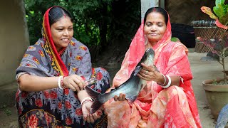 খুব ভোরে ধরা রাজুর পাঠানো জ্যান্ত এই মাছের স্বাদই আলাদা সঙ্গে করলা ডাল ও ওলের ভর্তা  Pangas Fish [upl. by Llehcim]