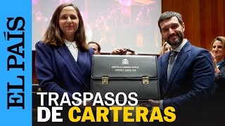 ESPAÑA  Así han sido los traspasos de carteras de los nuevos ministros  EL PAÍS [upl. by Habeh415]