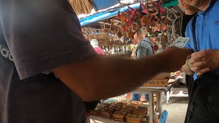 古巴旅游，在当地市场换汇 Cuba Travel Exchange Currency at Local Market [upl. by Aidiruy374]