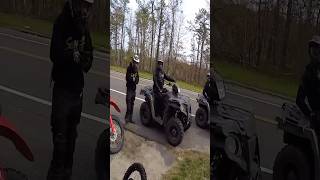 Biker pretends to run away from ATV police 😂 kenny1020304050 [upl. by Federico920]