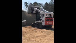 Bobcat T770 Lifting Block [upl. by Hukill344]