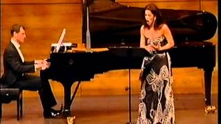 Angela Gheorghiu  Verdi Brindisi  Barcelona 2004 [upl. by Eesdnyl]