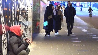 Fluitist Straatmuzikant  Busker Street Musician  Street PerformerEindhoven za 30 Nov 2024 [upl. by Ludvig]