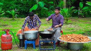 1000 MEDU VADA  Indian Kerala Traditional Snacks Uzhunnu Vada  Medu Vada Making Skill [upl. by Abshier]