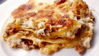 Lasagnes bolognaises fondantes [upl. by Aleak160]