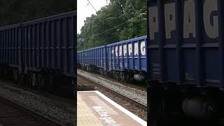 60 029 at Hanwell on 27824 [upl. by Mell]