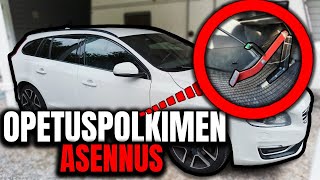 Opetuspolkimen asennus Volvo V60 [upl. by Thorrlow747]