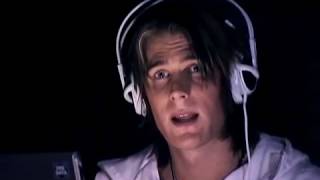 Basshunter  Vi sitter i ventrilo och spelar DotA [upl. by Laenahtan]