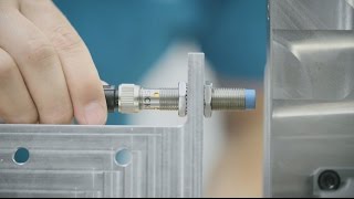 Die zuverlässige Lösung für die Werkzeugmaschinenindustrie  Induktiver Sensor IMB  SICK AG [upl. by Atiugram617]