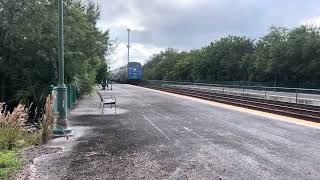 Northbound Tri Rail Train pulling into Deerfield beach Florida [upl. by Ebenezer]