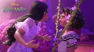 Isabela y Mirabel Pelean  Encanto  Clip Oficial Español [upl. by Rimaj652]