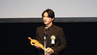 吉沢亮の手話演技は「日本人俳優トップレベル」TAMA映画賞で最優秀男優賞 [upl. by Eniamurt]