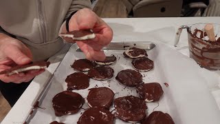 Homemade Peppermint patty candy [upl. by Aliled]