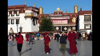 TIBET Lhassa le Jokhang [upl. by Esinert]