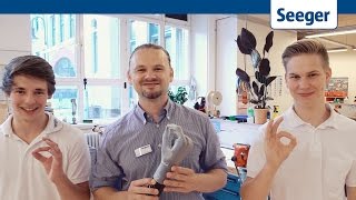 Seeger hilft  Ausbildung OrthopädietechnikMechanikerin [upl. by Gawain255]