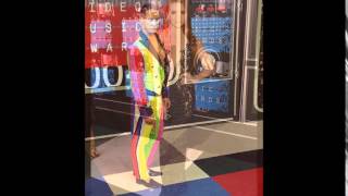 MTV Video Music Awards Red Carpet — See The 2015 VMA Pics [upl. by Minnie]