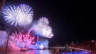 London Eye fireworks ring in the new year [upl. by Pulchia349]