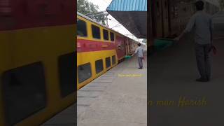 Double decker train Indias fastest gatiman express indianrailways gatimanexpress train [upl. by Dinah445]