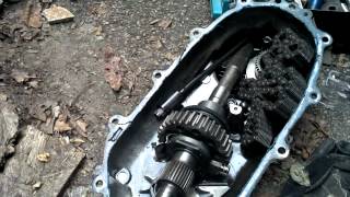 Borg Warner 1356 transfer case repair [upl. by Odnumde776]