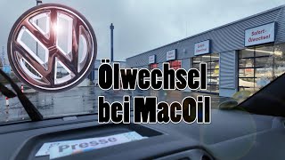 VW Tiguan 20 TDI 4motion Öl und Filterwechsel bei MacOil [upl. by Ollehto]