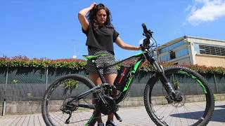 COME TRANSFORMARE LA TUA BICICLETTA IN ELETTRICA CON BIKEE BIKE [upl. by Blanchette]