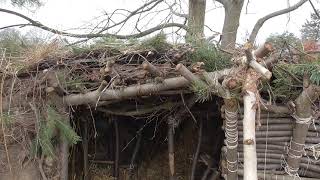 Märchenhaus selber bauen  3 Gründe warum wir jetzt das Dach der Hütte bepflanzen [upl. by Krishnah]