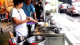 Taste Of Sarawak  Kolo Mee Pok And Red Kolo Mee with Wanton Soup in Kuching City [upl. by Gibson]