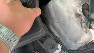 How to take out bmw series 3 BMW Expansion Tank [upl. by Sialac]