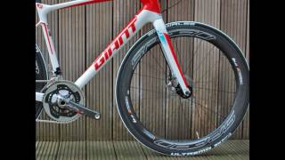 Giant Defy Advanced 2 Red [upl. by Ydnem51]