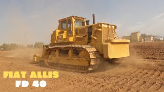 FIAT ALLIS FD 40 DOZER AT WORK RIPPING HILL [upl. by Amand768]