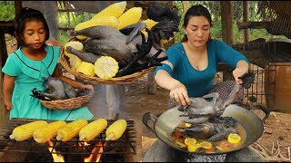 Yummy Boiled chicken soup with yellow corns so delicious Grilled yellow corn 6food cook and eat [upl. by Anwahsat]