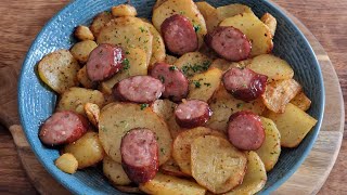 Recette  Poêlée de Pommes de Terre Saucisses Fumées [upl. by Hakkeber]